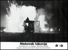cca 1985 ,,Madonnák háborúja" című japán bűnügyi film jelenetei és szereplői, 7 db vintage prod...