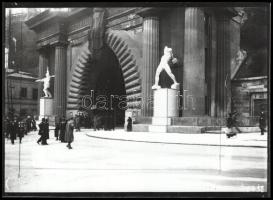 1919 A kommün alatt készült képek későbbi nagyítása, május 1. Margit sziget, Andrássy út, Alagút, st...