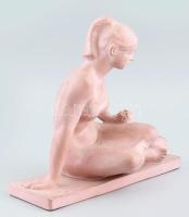 ifj Fekete Géza Dezső (1939-2021): Ülő lány. Festett terrakotta jelzett, hibátlan, m: 30x26 cm