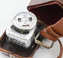 Pentona fényképezőgép Meyer Priomat Trioplan 3,5/45 objektívvel, tokjában, Kodalux fénymérővel, ninc...