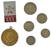 Szovjetunió 1961-1981. 10k-50k (5xklf) + 2db fém szovjet kitűző T:vegyes Soviet Union 1961-1981. 10 Kopecks - 50 Kopecks (5xdiff) + +2pcs of soviet badges C:mixed