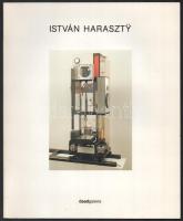 István Haraszty. Daadgalerie, 14. Mai-15. Juni 1988. Berlin, 1988, Berliner Künstlerprogramm des DAAD. Német nyelven. Fekete-fehér és színes képekkel, Haraszty István műveivel illusztrált ritka kiállítási katalógus, amely részben a Nyugat-Berlinben töltött DAAD-ösztöndíja alatt készített műveit mutatja be. Kiadói papírkötés.