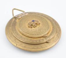 Kétrekeszes réz medál, elefánt motívummal díszített, jelzés nélkül, hibátlan, d: 4,5 cm