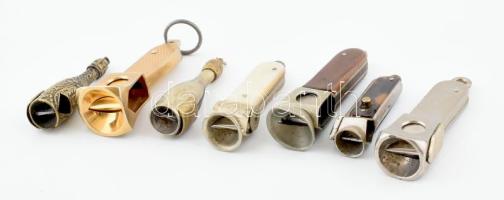 7 darabból álló különleges mini szivarvágó gyűjtemény, közte Veuve Cliquot, G.H. Mumm, szép állapotban, m: 5-6,5 cm
