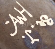 Sz.J. jelzéssel Hódmezővásárhelyi váza, kopással, m: 20 cm