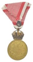 1890. "Bronz Katonai Érdemérem a katonai érdemkereszt szalagján" aranyozott bronz kitüntet...