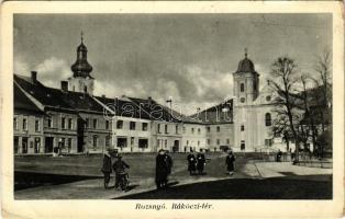 Rozsnyó, Roznava; Rákóczi tér. Özv. Dr. Mariska Györgyné kiadása / square (EB)