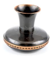 Retro iparművész váza, réz, jelzés nélkül, kis kopással, m: 15,5 cm