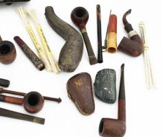 Dohányzással, pipázással kapcsolatos gyűjtemény érdekes tételekkel, cca 25 darabos, közte jelzett an...