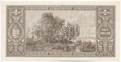 1946. 1.000.000MP hamis (?) "MINTA" perforációval T:AU