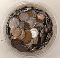 1kg vegyes fémpénz, egész világ