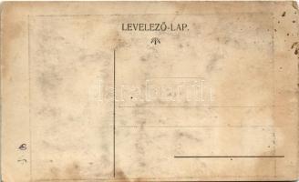 Székesfehérvár, Koronafi Károly és fia úri és női fodrászok üzlete (fl)