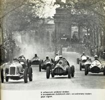 Peterdi Pál: Sport és szépség. Bp., 1958, Sport Lap- és Könyvkiadó. Számos fekete-fehér fotóval illu...