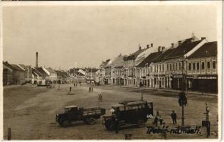 1932 Trebíc, Námestí / square, shops, trucks. photo (EK)