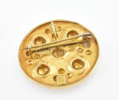 Aranyozott ezüst(Ag) bross, jelzett, d: 4 cm, nettó: 13,5 g