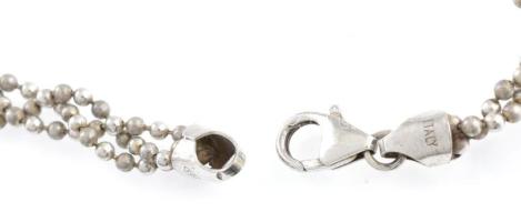 Ezüst(Ag) bogyós nyaklánc, jelzett, h: 40 cm, nettó: 21,7 g