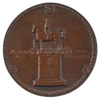 Lapis András (1942-) 2001. "Mátyás király" bronz plakett dísztokban, a szegedi lovasszobor...