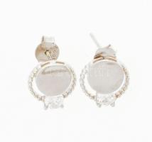 Ezüst(Ag) kerek fülbevalópár kővel, jelzett, d: 1 cm, bruttó: 1,5 g