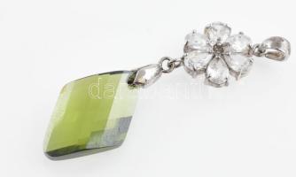 Ezüst(Ag) virágos medál, jelzett, h: 5 cm, bruttó: 7,5 g