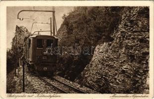 Mariazeller-Alpenbahn, Bahnpartie mit Kostersitzfelsen / railway, train (EK)