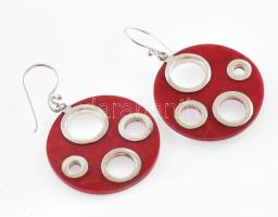 Ezüst(Ag) fülbevalópár korall díszítéssel, jelzett, d: 3 cm, bruttó: 6,2 g