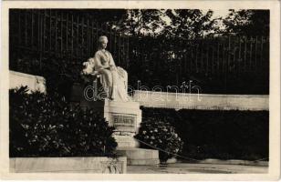 1932 Erzsébet királyné (Sissi) szobor Bécsben / Statue of Empress Elisabeth of Austria (Sisi) in Wien (Vienna)