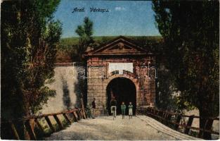 Arad, Várkapu. Mandl J. kiadása / castle gate (vágott / cut)