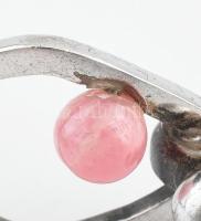 Ezüst(Ag) karperec ásvánnyal díszítve, jelzett, 6×5 cm, bruttó: 16,2 g