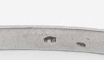 Ezüst(Ag) karperec ásvánnyal díszítve, jelzett, 6×5 cm, bruttó: 16,2 g