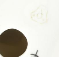 Drasche porcelán nyuszi. Fehér mázas, jelzett, hibátlan 8 cm