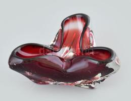 Cseh bordó kristály kínáló. Anyagában színezett, hibátlan 17 cm