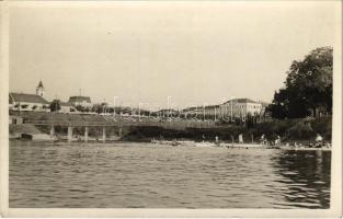 Baja, Sugovica-part, Duna szálloda, part és csónak kikötő. photo