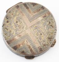 Díszes, kerek kis pudrié tükörrel, jelzett, d: 47 mm