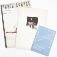 Húber András (1949-) Munkácsy-díjas szobrászművész, a Fáskör alapító tagja 3 db katalógusa: Húber András kiállítása, é.n. (1982 k.); Ernst Múzeum, 1989; Pécsi Kisgaléria, 1997, Mind kiadói papírkötés