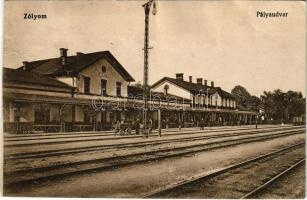 Zólyom, Zvolen; pályaudvar, vasútállomás. Klein Ármin kiadása / railway station (Rb)