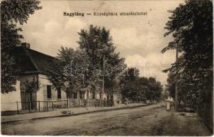 1922 Nagyláng (Soponya), Községháza utca részlettel. Özv. Kertész Károlyné kiadása (EK)