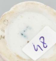 Alt Wien férfi és nő figura, jelzéssel, sérültek, m: 7 cm