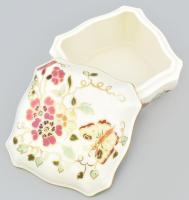 Zsolnay pillangómintás bonbonier. Kézzel festett, jelzett, hibátlan, 10x10x6 cm
