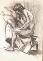 Nagy Lajos (1956-): Ülő akt. Szén, papír, jelzés nélkül. 61x42,5 cm
