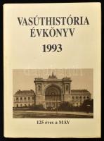 Vasúthistória évkönyv 1993. (125 éves a MÁV). Szerk.: Mezei István. Bp., 1993, KÖZDOK. Fekete-fehér képekkel illusztrálva. Kiadói egészvászon-kötés, kiadói papír védőborítóban.