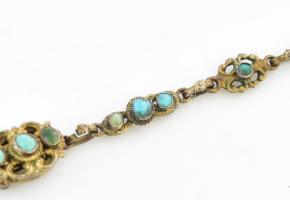 Féldrágaköves nyaklánc díszes medállal, h: 42 cm