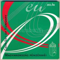 2011. 5Ft-200Ft (6xklf) forgalmi sor szettben, "Magyarország pénzérméi" sorozat, belső tok ragasztása kissé elengedett T:PP kissé horpadt tok Adamo FO45.1