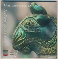 2010. 5Ft-200Ft (6xklf) forgalmi sor szettben + "Pécs 2010 - Európa Kulturális Fővárosa" Ag emlékérem (10g/0.999/27mm) T:PP kissé horpadt tok Adamo FO44.4