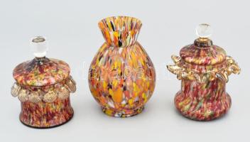Román üveg váza + 2 bonbonier, anyagában színezett, jelzés nélkül, sérült, m:14-15 cm