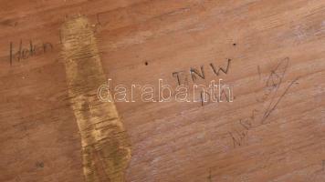 Angol iskolai írószekreter. cca 1820.. Intarziás, réz fogókkal. 29x33 cm