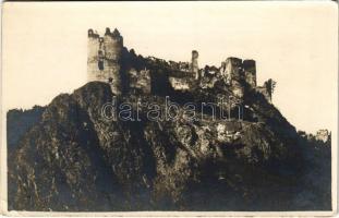 Saskőváralja, Sásovské Podhradie (Garamszentkereszt, Ziar nad Hronom); Saskő vára / Sásovsky hrad / castle ruins. photo (EK)