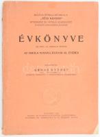 1944 Magyar Optikai Művek Rt. "Süss Nándor" műszerész és optikai szakirányú iparostanonciskolájának évkönyve az 1943-44. iskolai évről. Bp., Bethánia-ny., 53+(1) p. + 8 t. Egészoldalas fekete-fehér képekkel illusztrált. Kiadói tűzött papírkötés, kissé sérült, a könyvtesttől elvált borítóval.