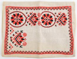 Hímzett könyvborító, kissé kopottas állapotban