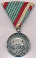 1929. "Magyar Háborús Emlékérem kardokkal, sisakkal" ezüstözött hadifém kitüntetés mellszalaggal, fémjellel T:AU / Hungary 1929. "Hungarian Commemorative War Medal with swords and a helmet" silver plated war metal decoration with ribbon, with hallmark C:AU NMK 418.