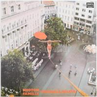 Neoton Família - Védőháló Nélkül. Vinyl, LP, Album. Profil. Magyarország, 1987. VG+